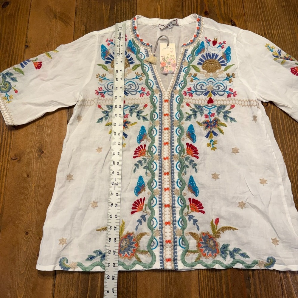 Johnny Was Arzella Easy V Neck Tunic Medium Floral Embroidery Boho Ramie NWT - Picture 2 of 11